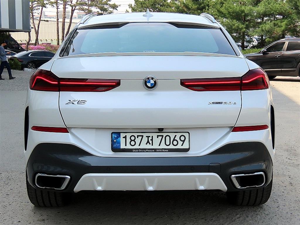BMW X6 - Vista 4