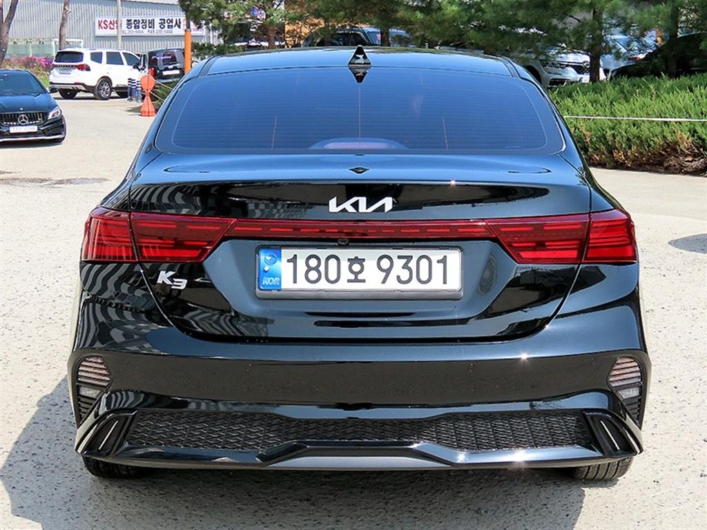 KIA K3 - Vista 4