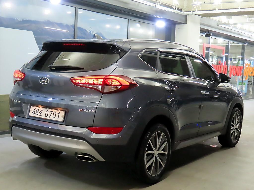 HYUNDAI Tucson - Vista 4