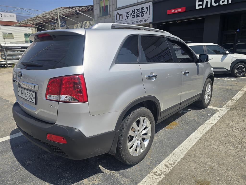 KIA Sorento - Vista 4