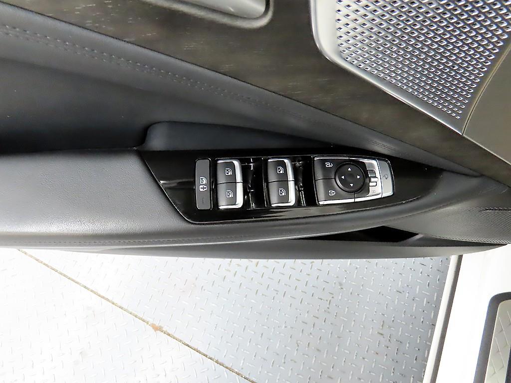 KIA K8 - Vista 11
