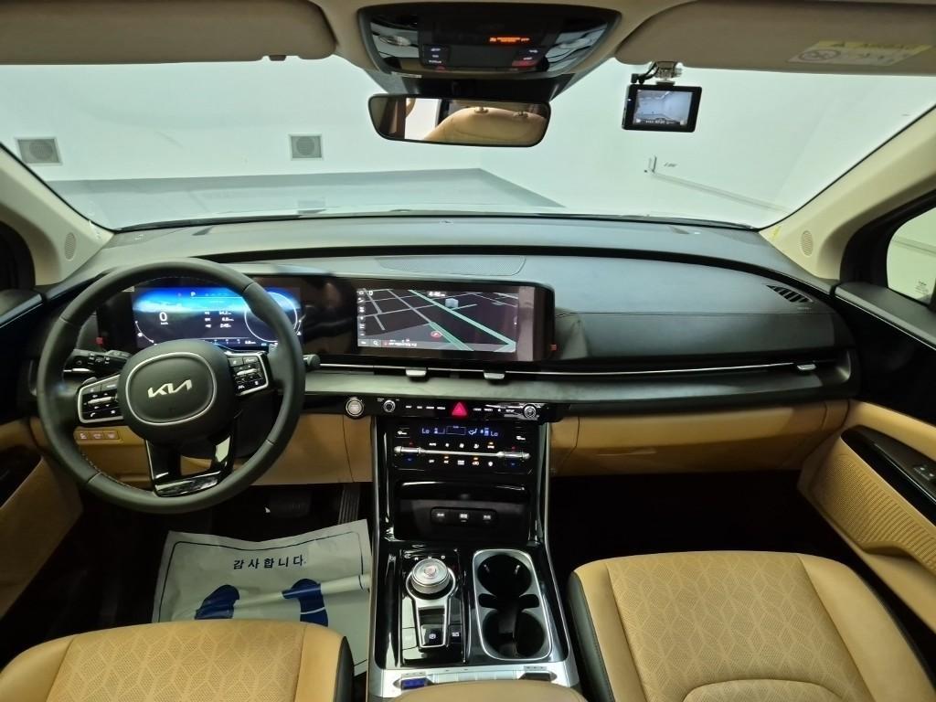 KIA Carnival - Vista 7