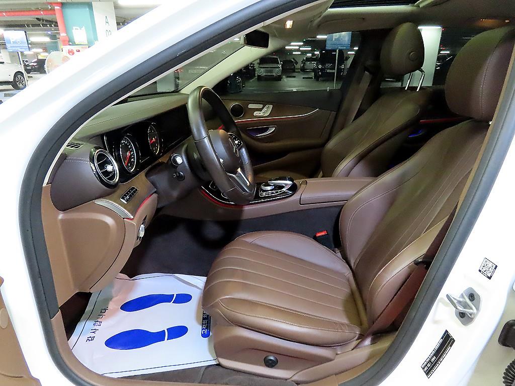 Mercedes Benz E class - Vista 6