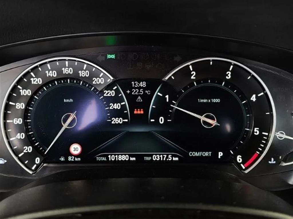 BMW 5 Series - Vista 8