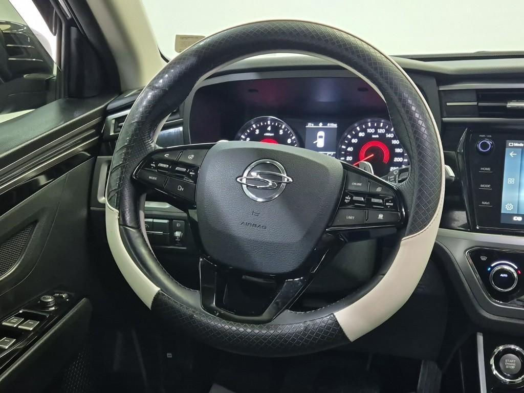 Ssangyong Korando - Vista 9