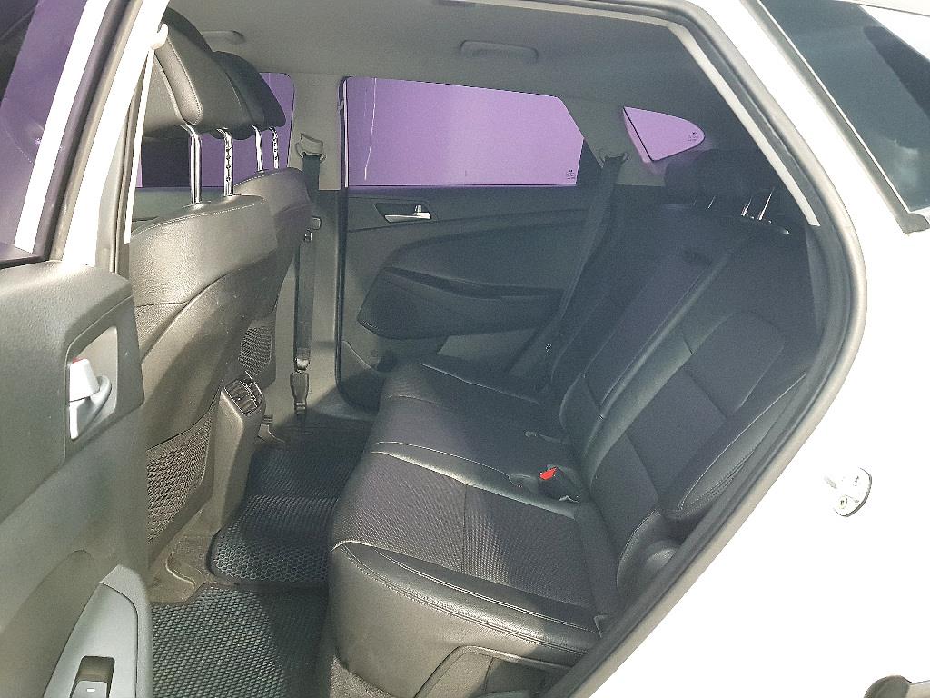 HYUNDAI Tucson - Vista 9