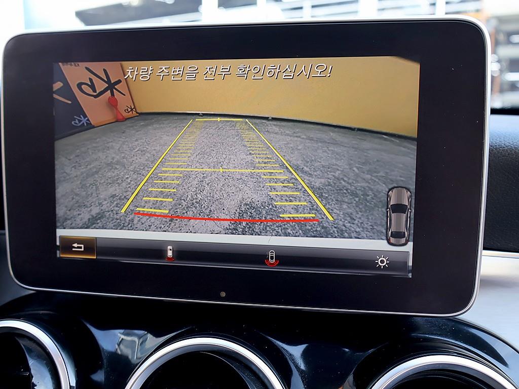 Mercedes Benz C Class 2018 Blanco - Importación desde Corea - HF Imports Iquique - Foto 10