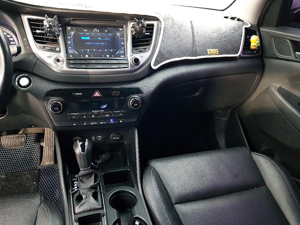 HYUNDAI Tucson - Vista 10