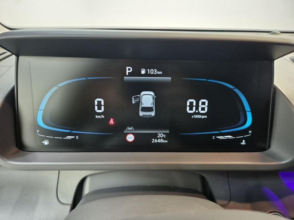 HYUNDAI Casper - Vista 5