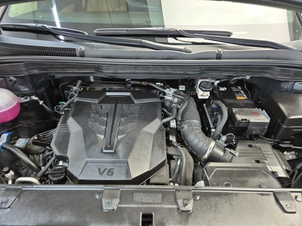 KIA Carnival - Vista 5
