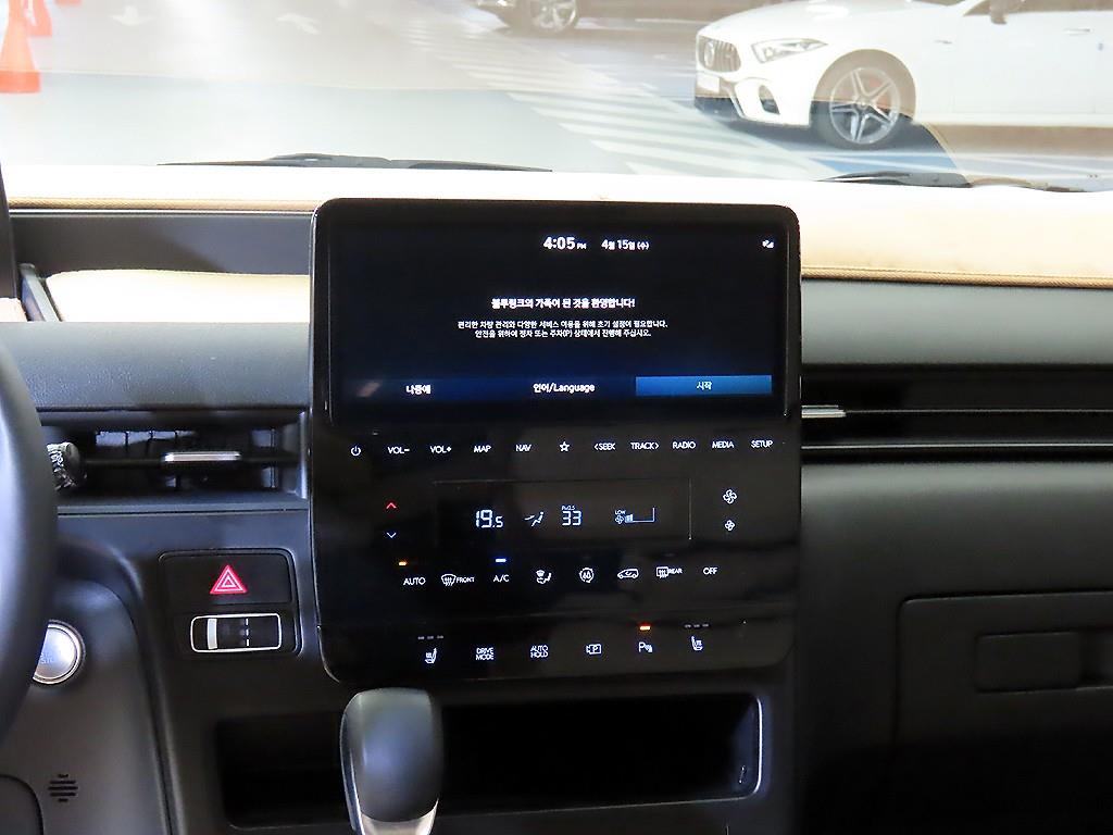 HYUNDAI Staria - Vista 11