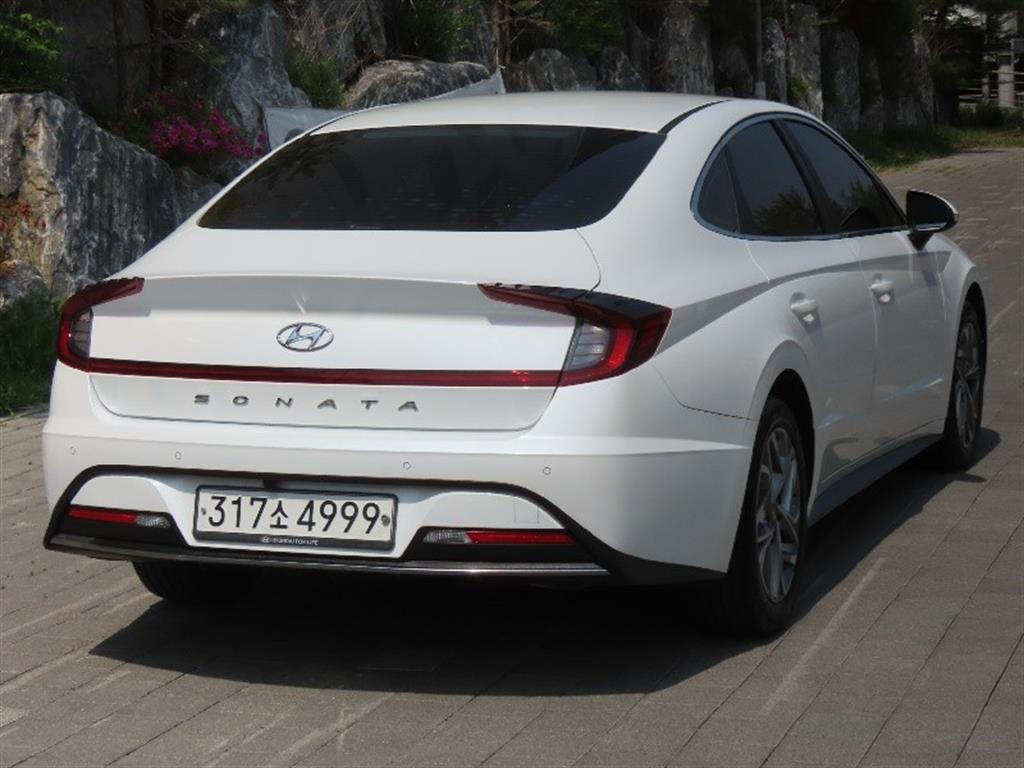 HYUNDAI Sonata - Vista 5