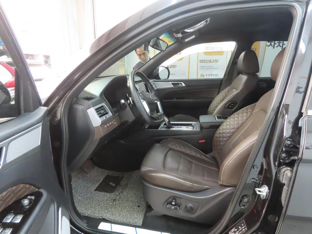 Ssangyong Rexton - Vista 5