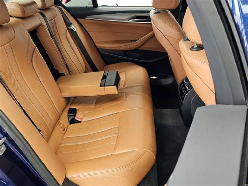 BMW 5 Series - Vista 11