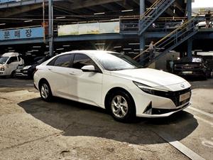 HYUNDAI Avante - Vista 4