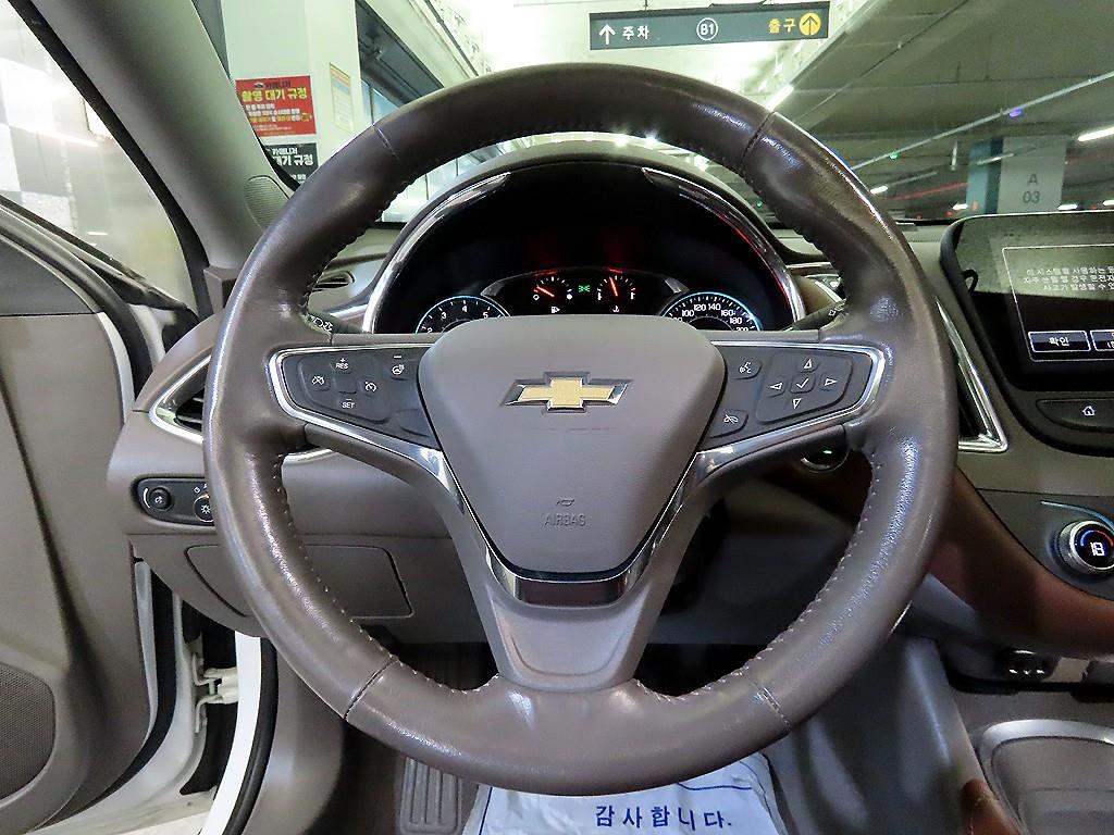 Chevrolet Malibu - Vista 8