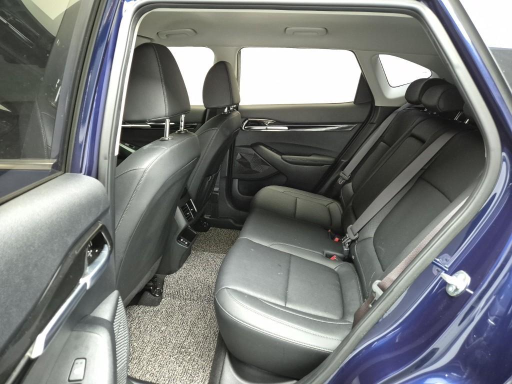 KIA Seltos - Vista 12