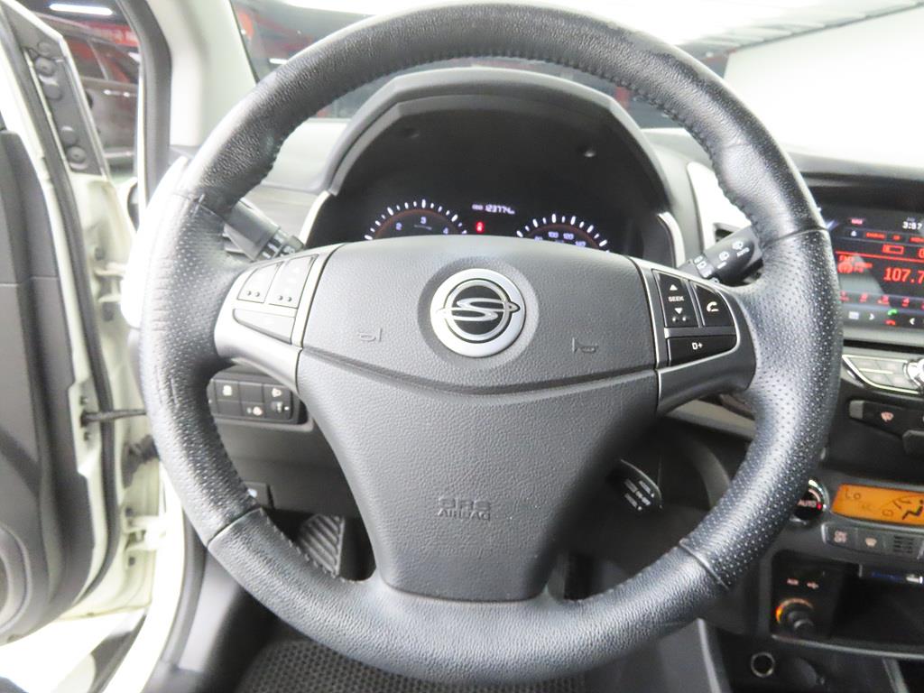 Ssangyong Korando - Vista 8