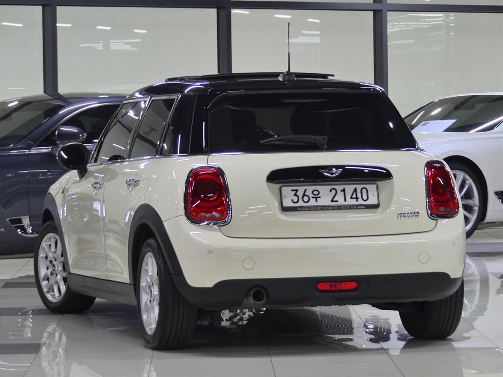 Mini Cooper - Vista 4