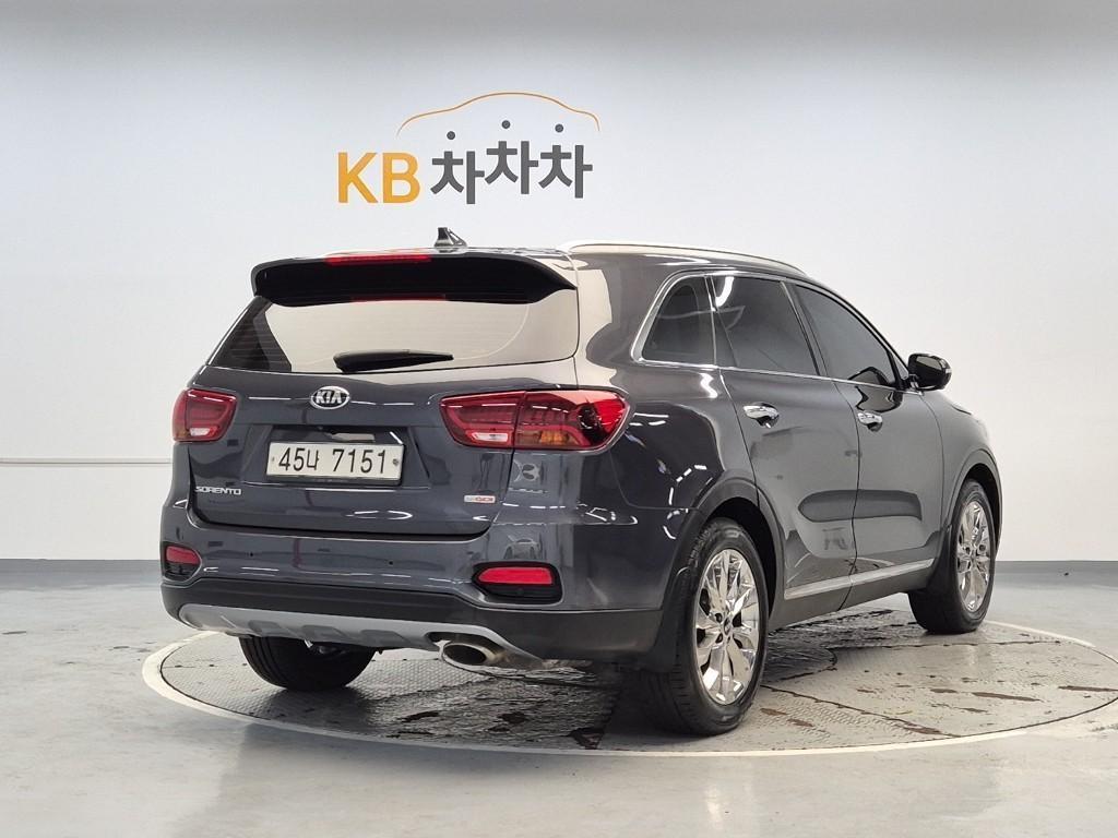 KIA Sorento - Vista 3