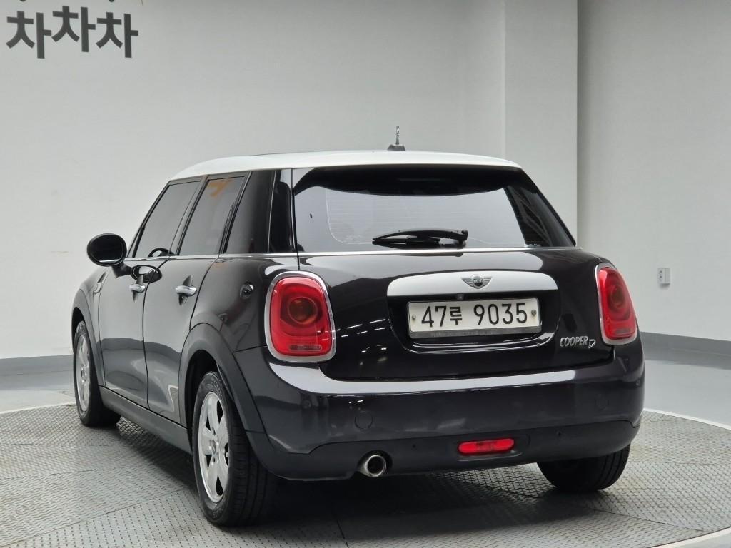 Mini Cooper - Vista 2