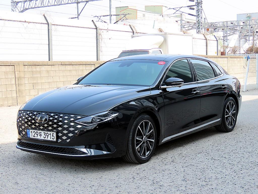 HYUNDAI Grandeur - Vista 2