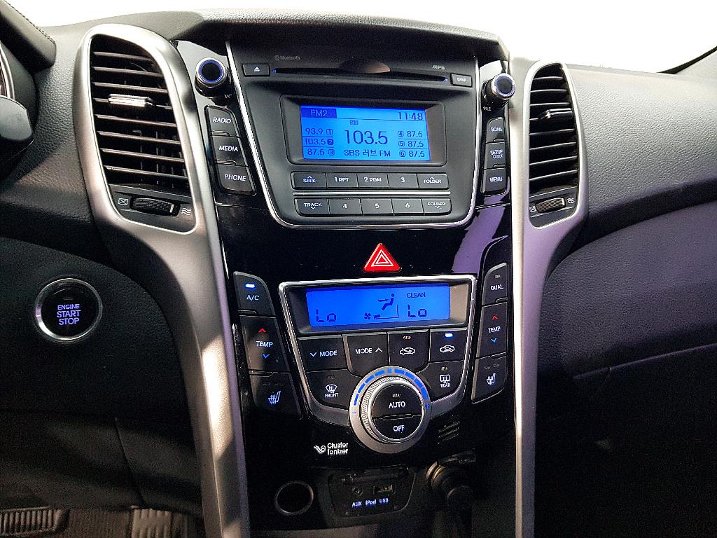 HYUNDAI i30 - Vista 12