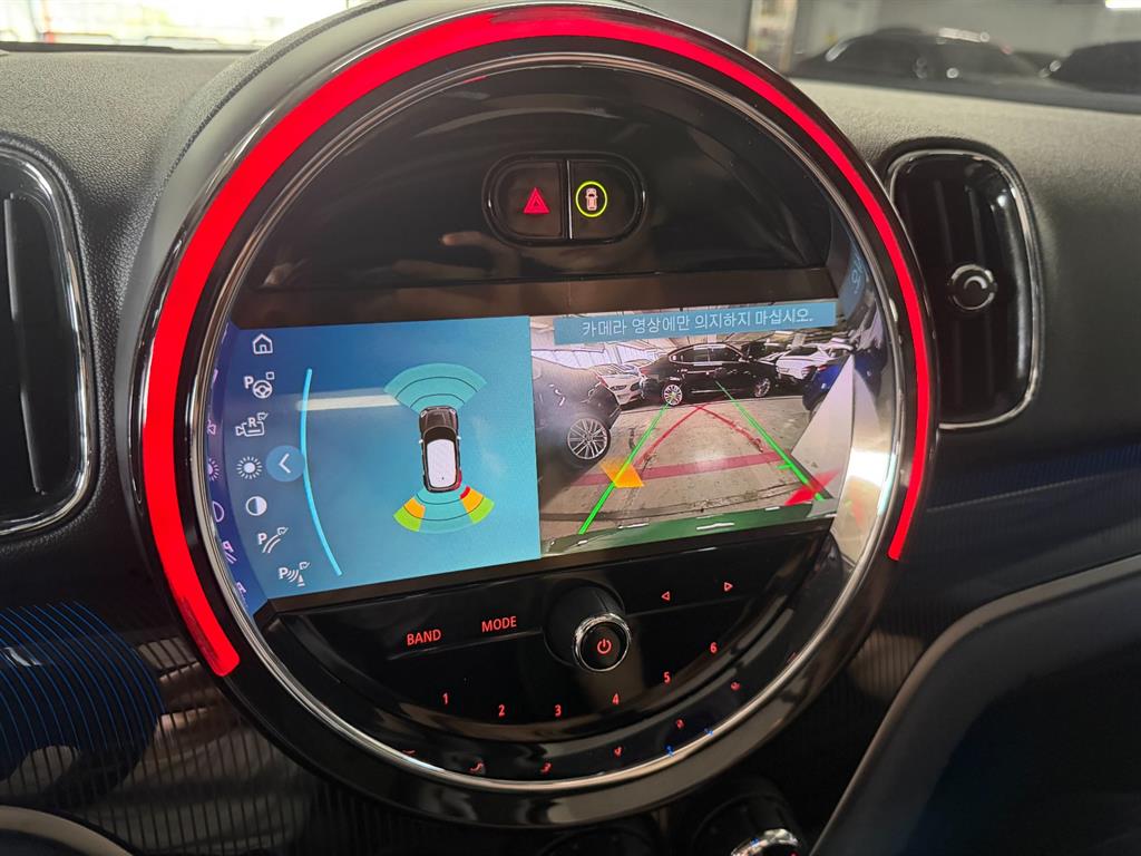 Mini Countryman - Vista 8