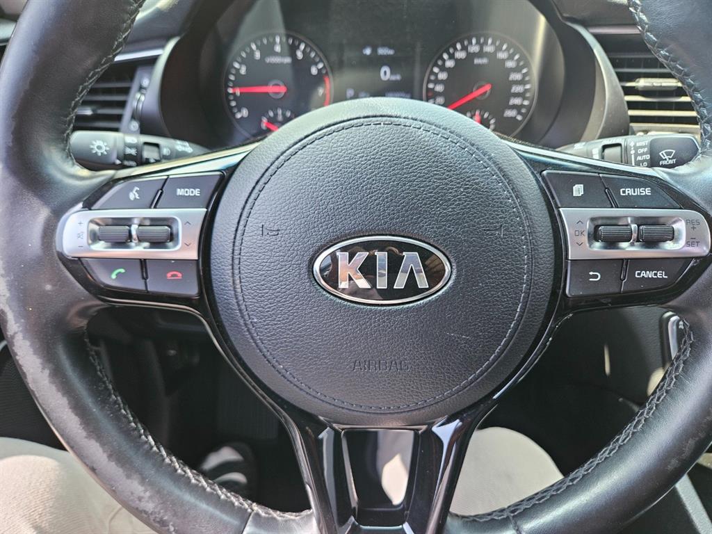 KIA K7 - Vista 10