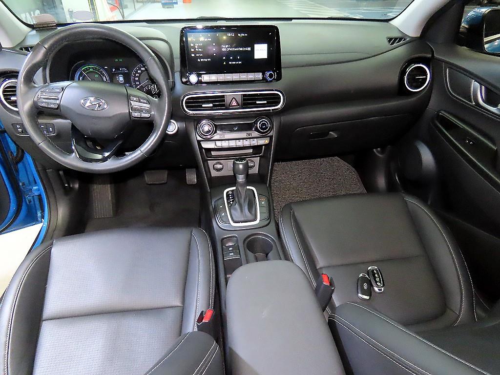 HYUNDAI Kona - Vista 10