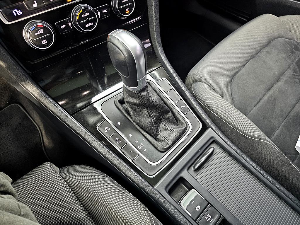 Volkswagen Golf 2015 Blanco - Importación desde Corea - HF Imports Iquique - Foto 16