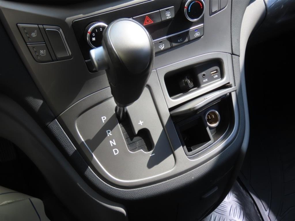 HYUNDAI Starex - Vista 11