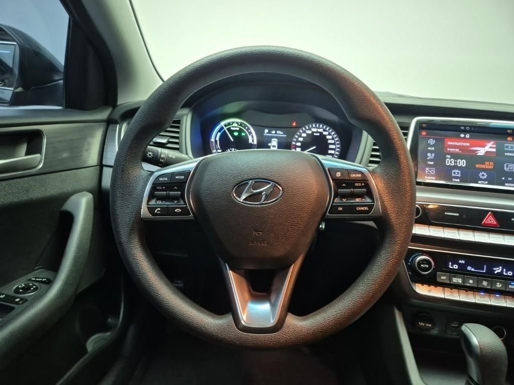 HYUNDAI Sonata - Vista 9