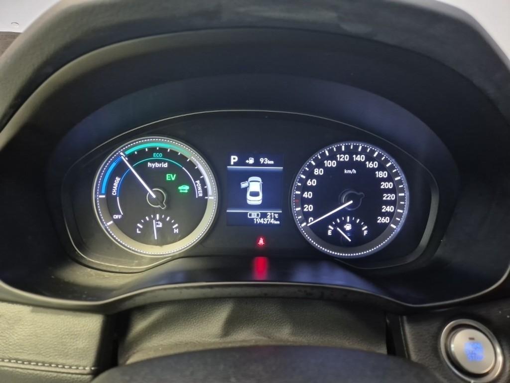 HYUNDAI Grandeur - Vista 6