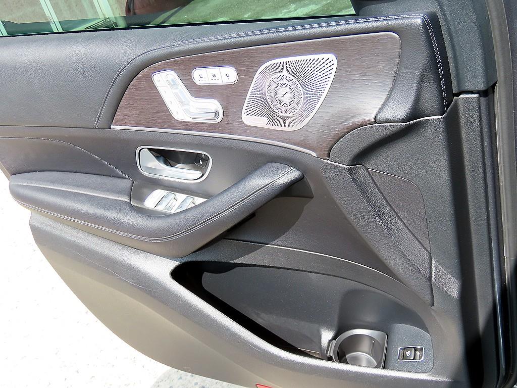 Mercedes Benz GLS Class - Vista 12