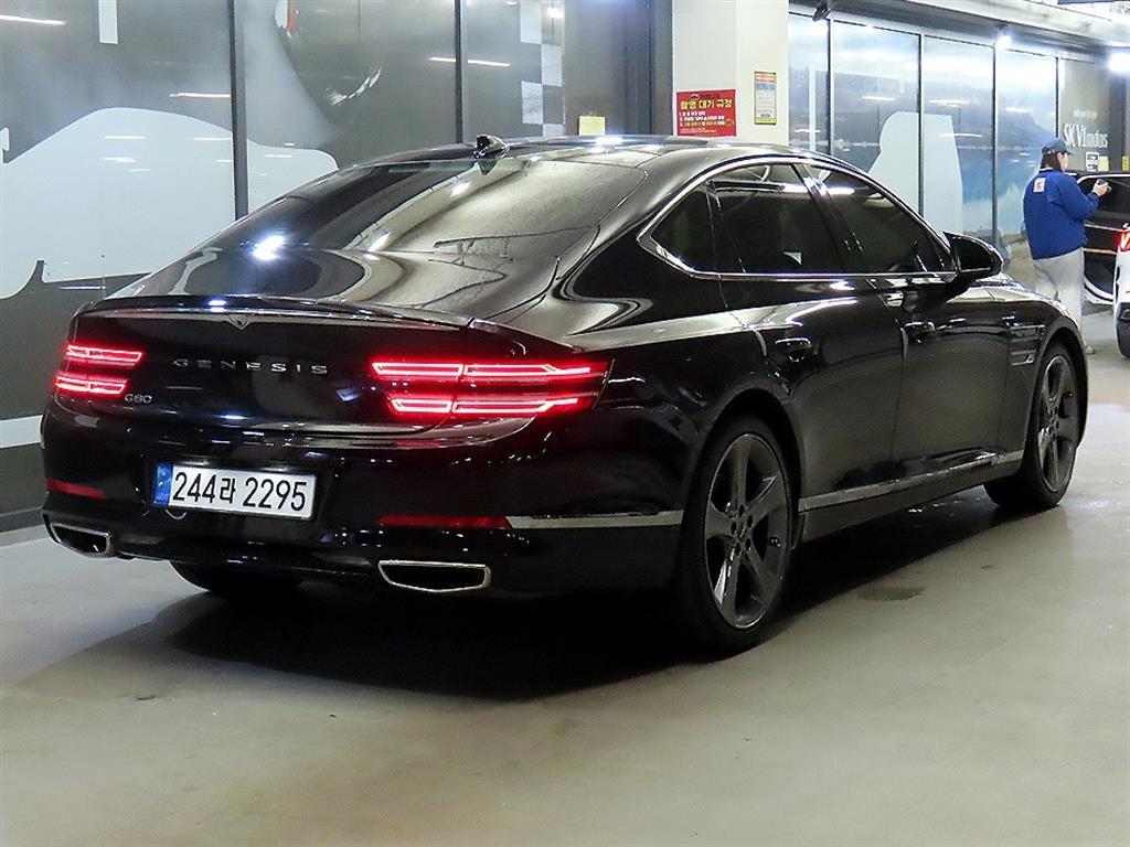 Genesis G80 - Vista 4