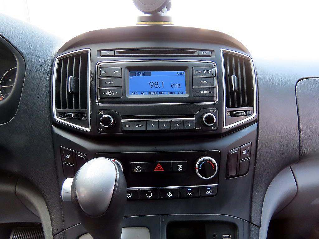 HYUNDAI Starex 2017 Blanco - Importación desde Corea - HF Imports Iquique - Foto 13