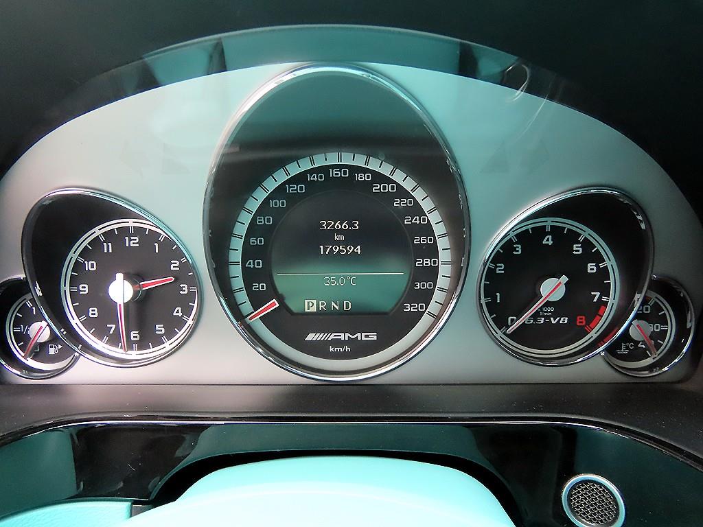 Mercedes Benz E class - Vista 9