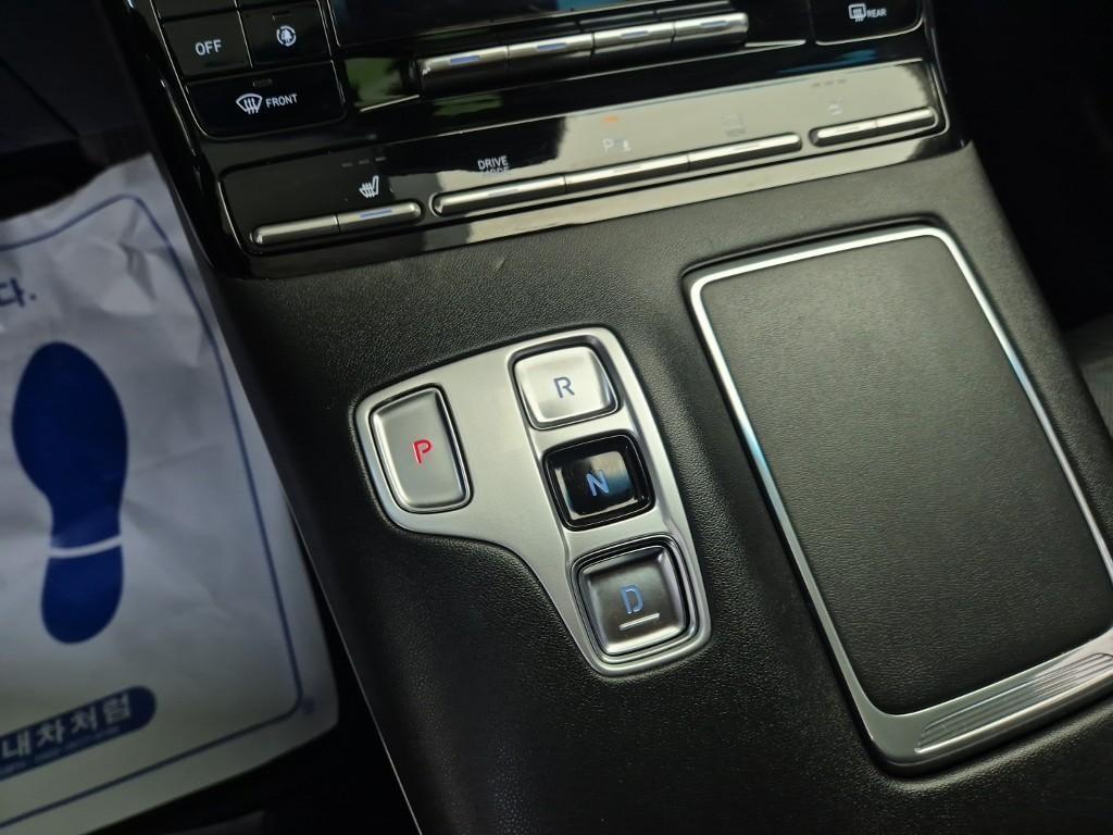 HYUNDAI Grandeur - Vista 8