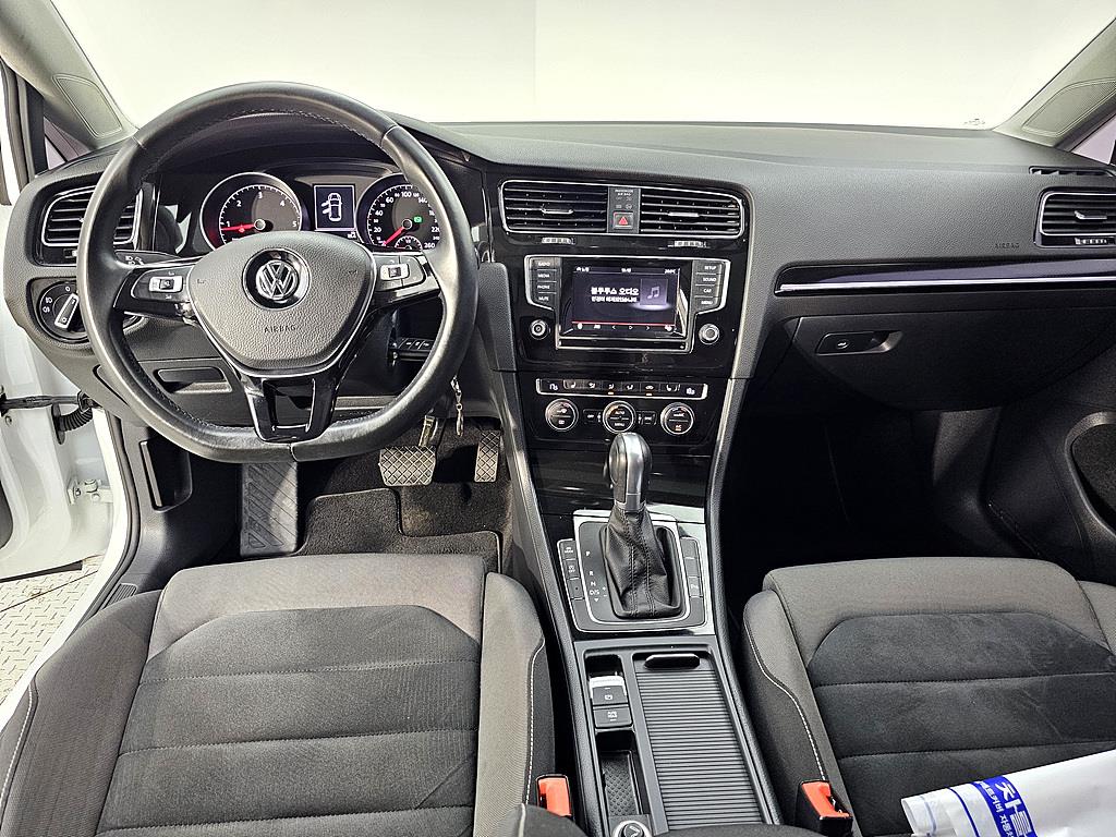 Volkswagen Golf - Vista 5