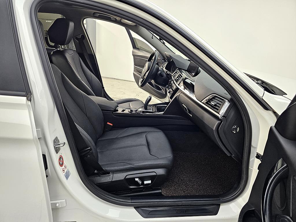 BMW 3 series - Vista 11