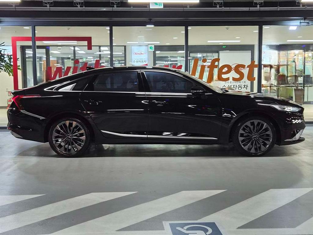 KIA K8 - Vista 3