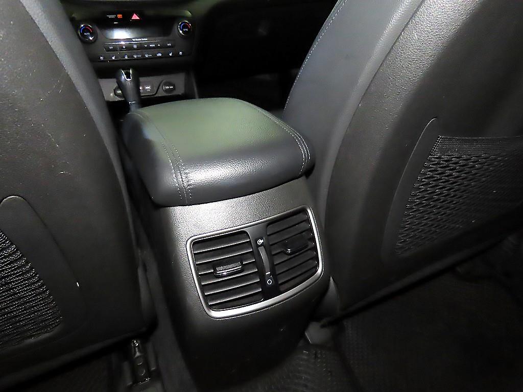 HYUNDAI Tucson 2017 Gris - Importación desde Corea - HF Imports Iquique - Foto 16