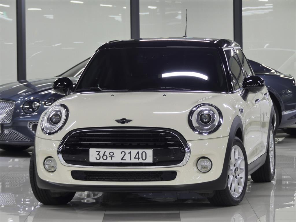 Mini Cooper 2018 Blanco - Importación desde Corea - HF Imports Iquique - Foto 1