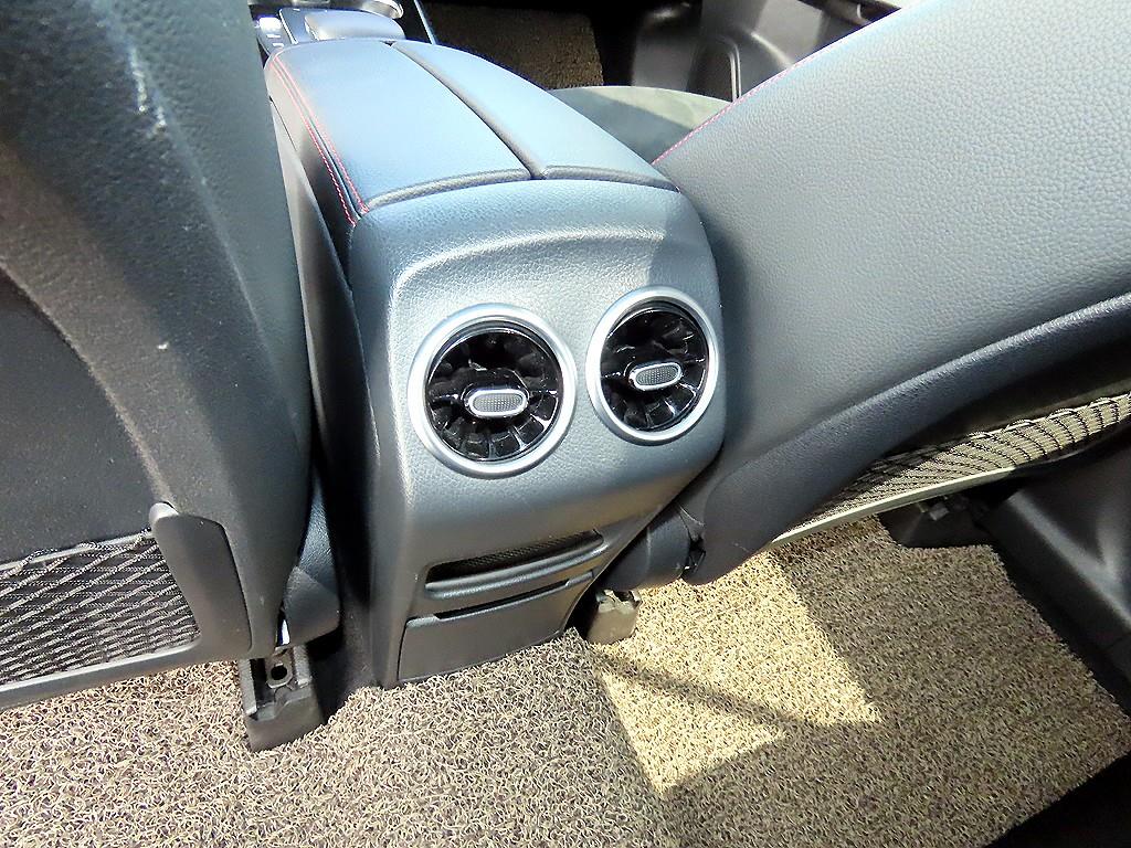 Mercedes Benz GLB Class 2023 Negro - Importación desde Corea - HF Imports Iquique - Foto 16