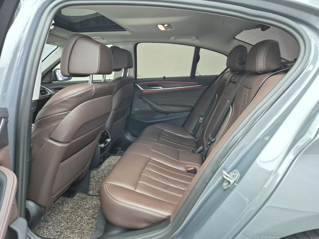 BMW 5 Series - Vista 12