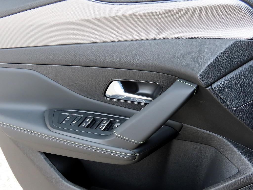 Peugeot 308 - Vista 11