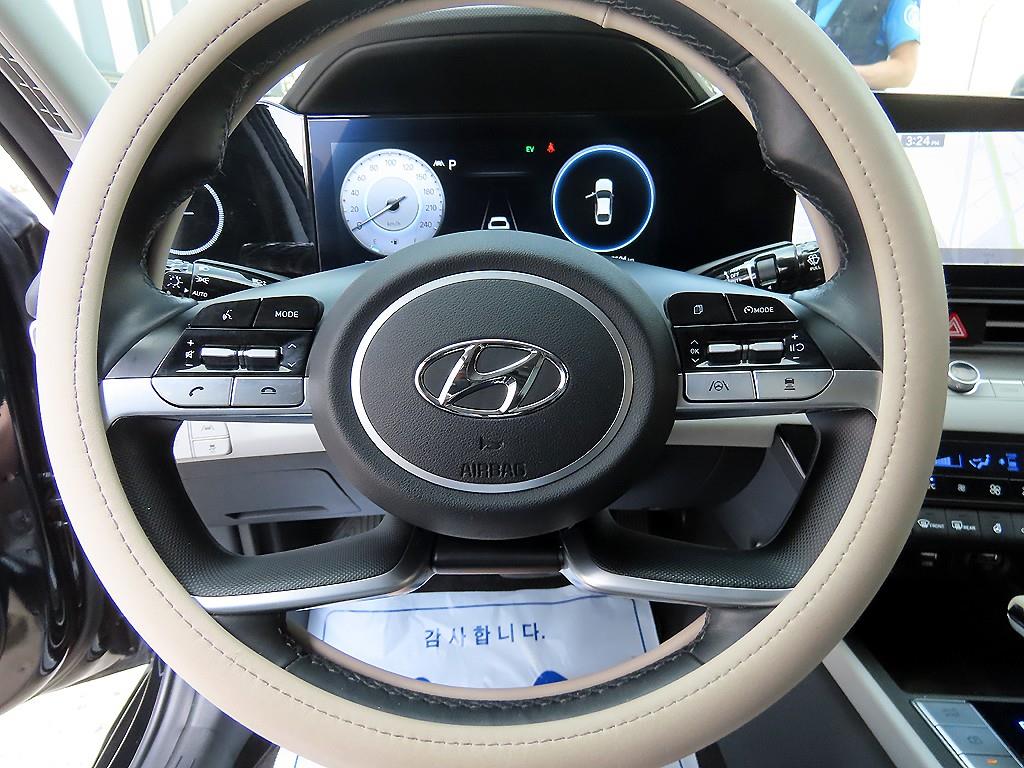 HYUNDAI Avante - Vista 8