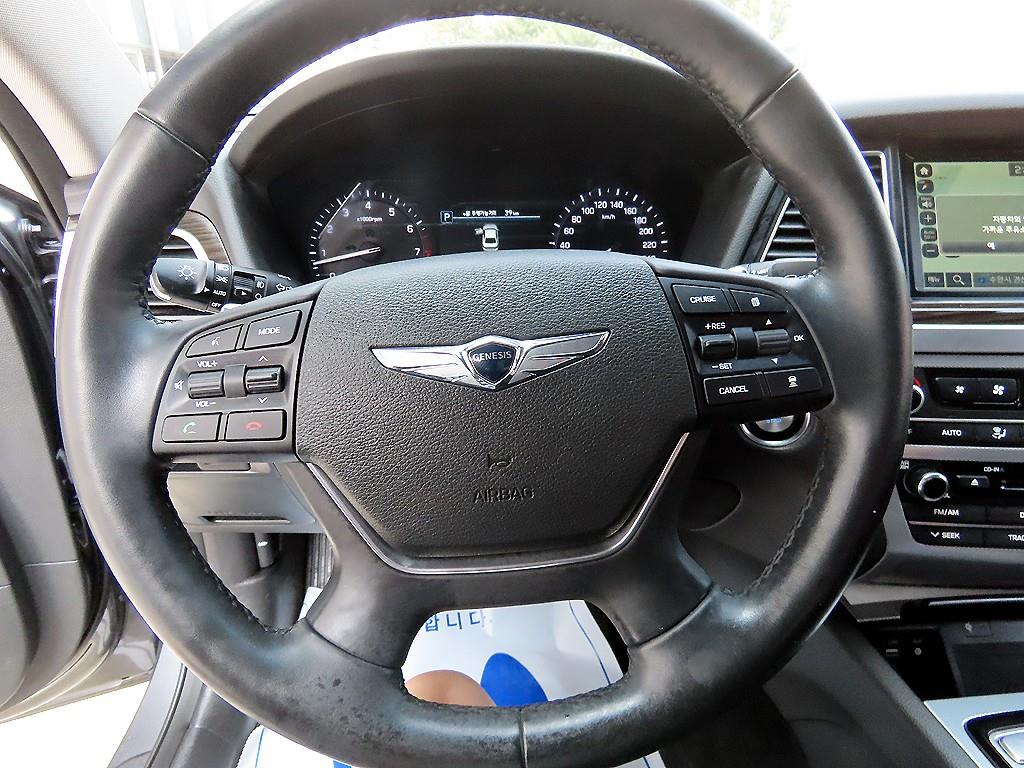 Genesis G80 - Vista 8