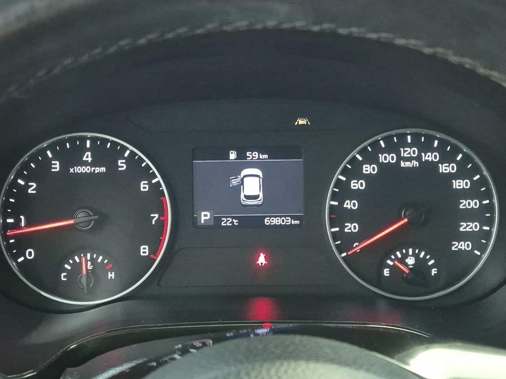 KIA Seltos - Vista 10